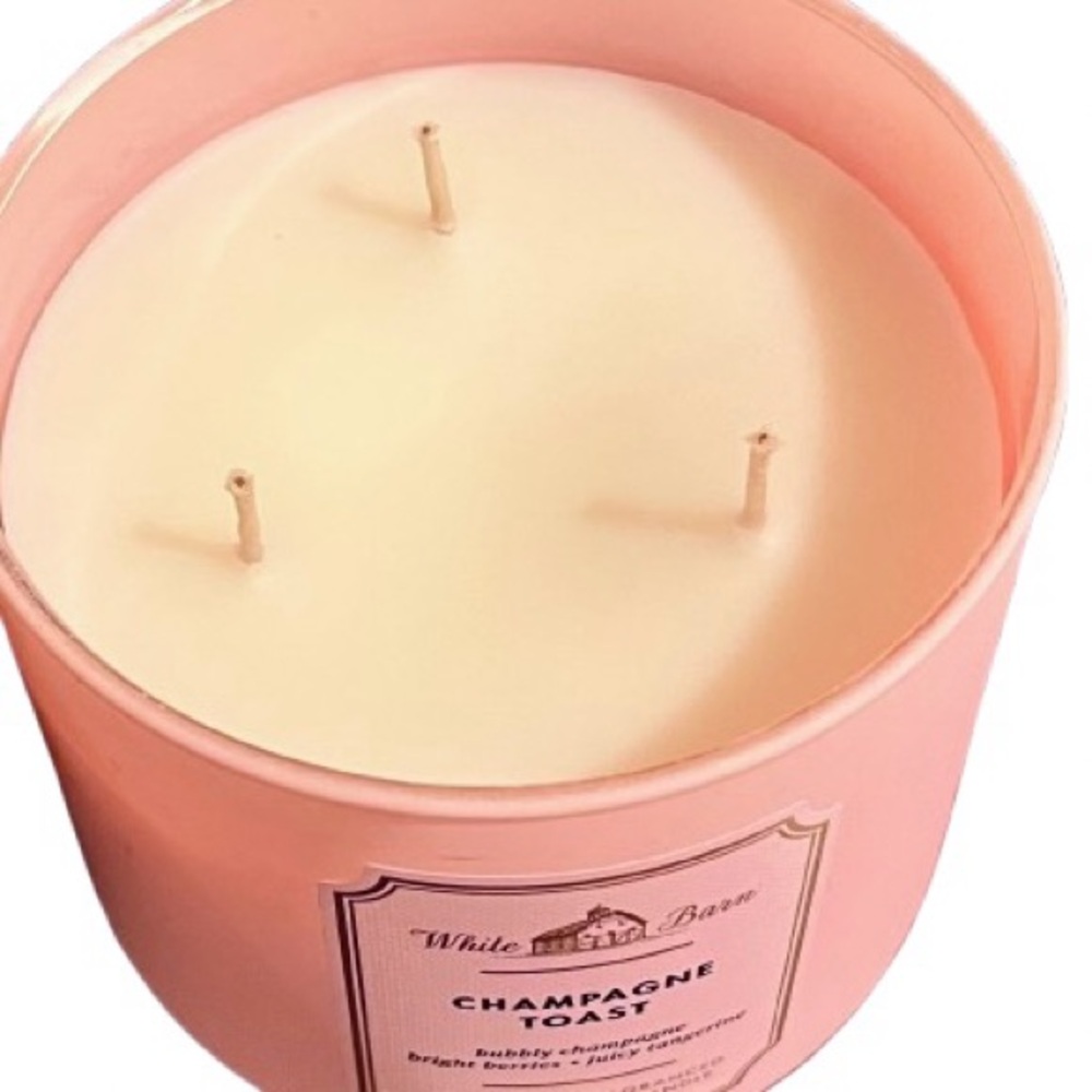 🆕- White Barn- 3- Wick Champagne Toast Blush Candle Jar with Gold Lid - Picture 3 of 9